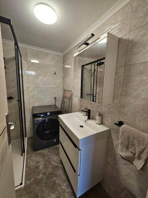 House Sunshine - Unit 376549-13