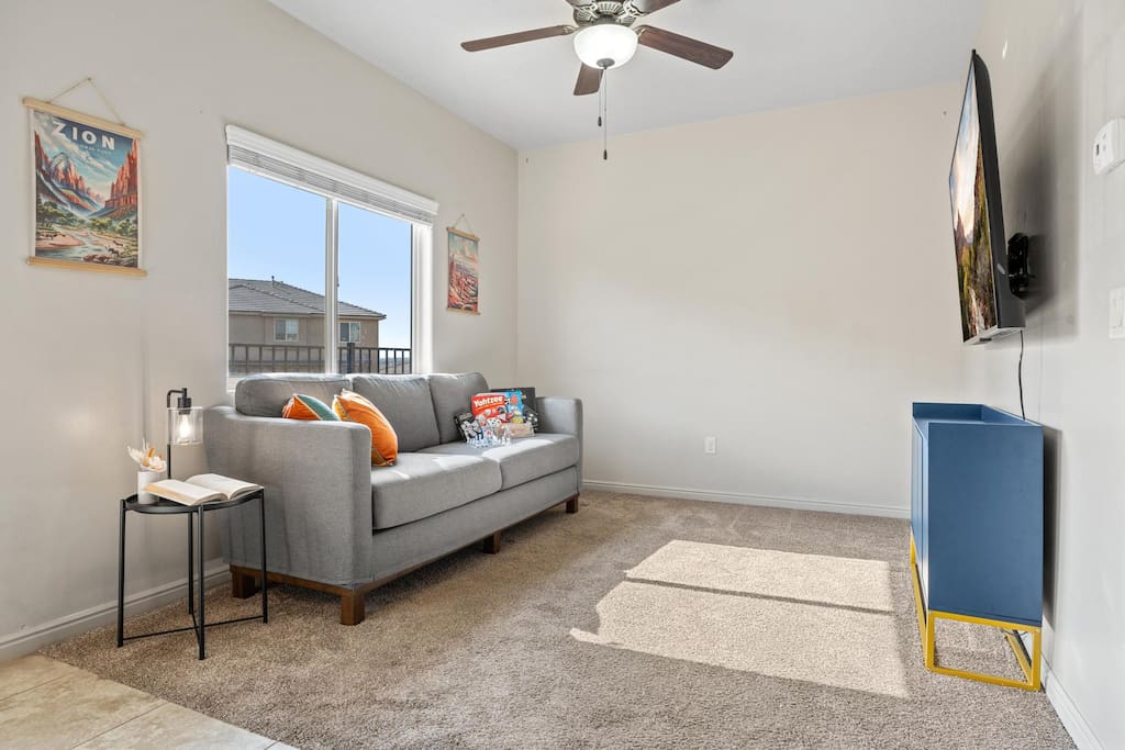 zion-getaway:-pool-comfort-and-adventure-sleeps-8/