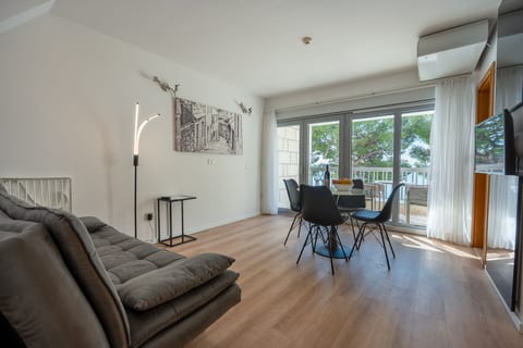 Apartments and Rooms Residence Simic - Unit 376511-13
