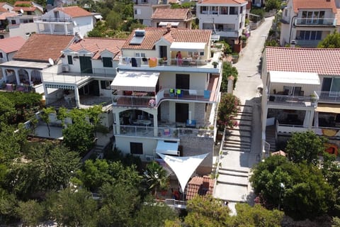 Apartment DD Grubisic - Unit 376590-13