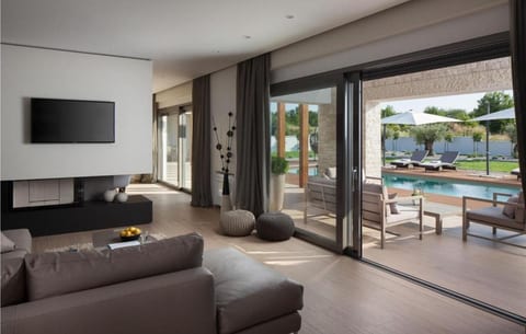 Villa Royal Green - Unit 376592-13
