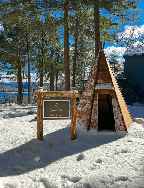 Indian Brook Lodge