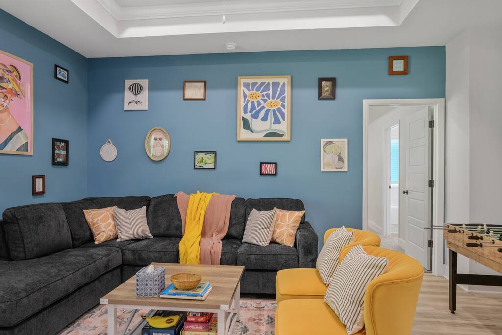 spacious-cottage-or-king-bed-or-nearhwy10-or-bbqgrill/