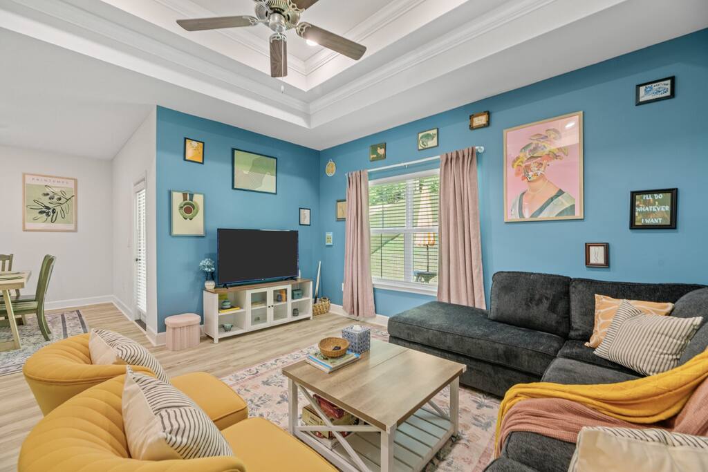 spacious-cottage-or-king-bed-or-nearhwy10-or-bbqgrill/