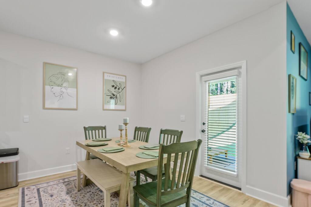 spacious-cottage-or-king-bed-or-nearhwy10-or-bbqgrill/