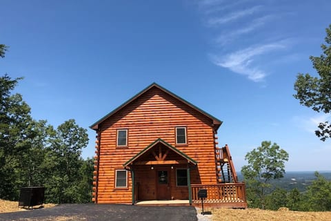 Epic Mountain Views above Dollywood HotTub&ResPool