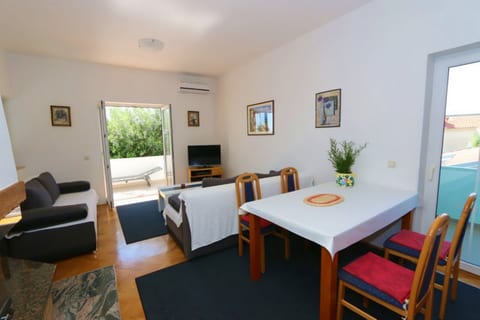 Apartments Vacation Jakisnica - Unit 376619-13
