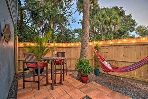 Private Fenced Side Yard with Hammock