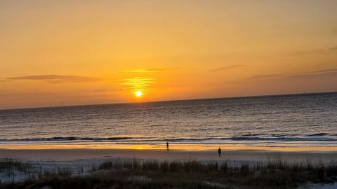 Beach Skybox HHI - panoramic view