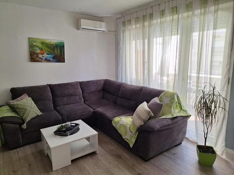 Apartment Karlo - Unit 376608-13