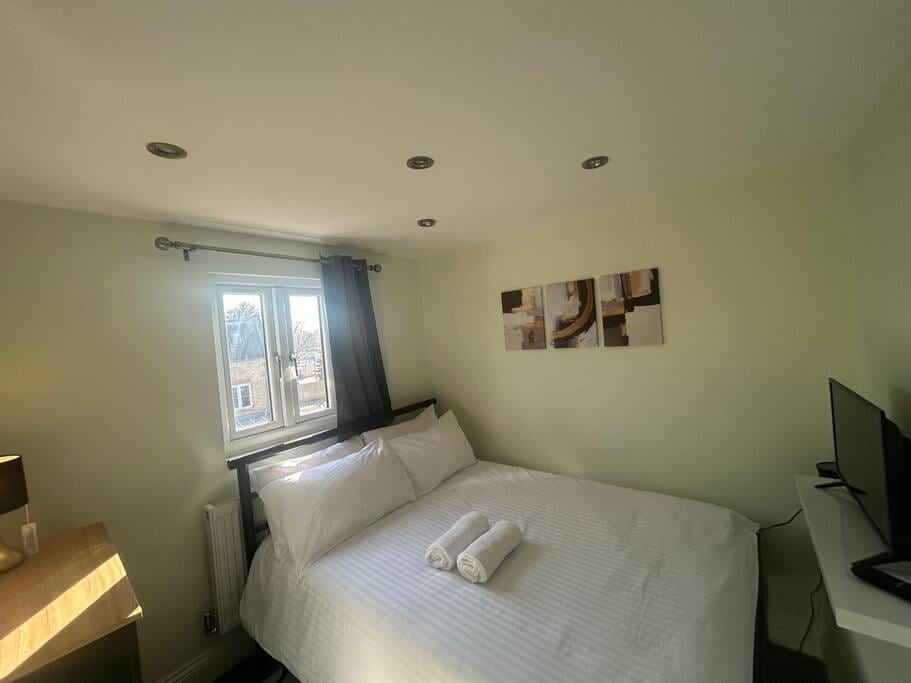Hotel Like Stay - next to St George’s Hospital - Greater London