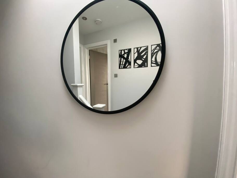 Hotel Like Stay - next to St George’s Hospital - Greater London