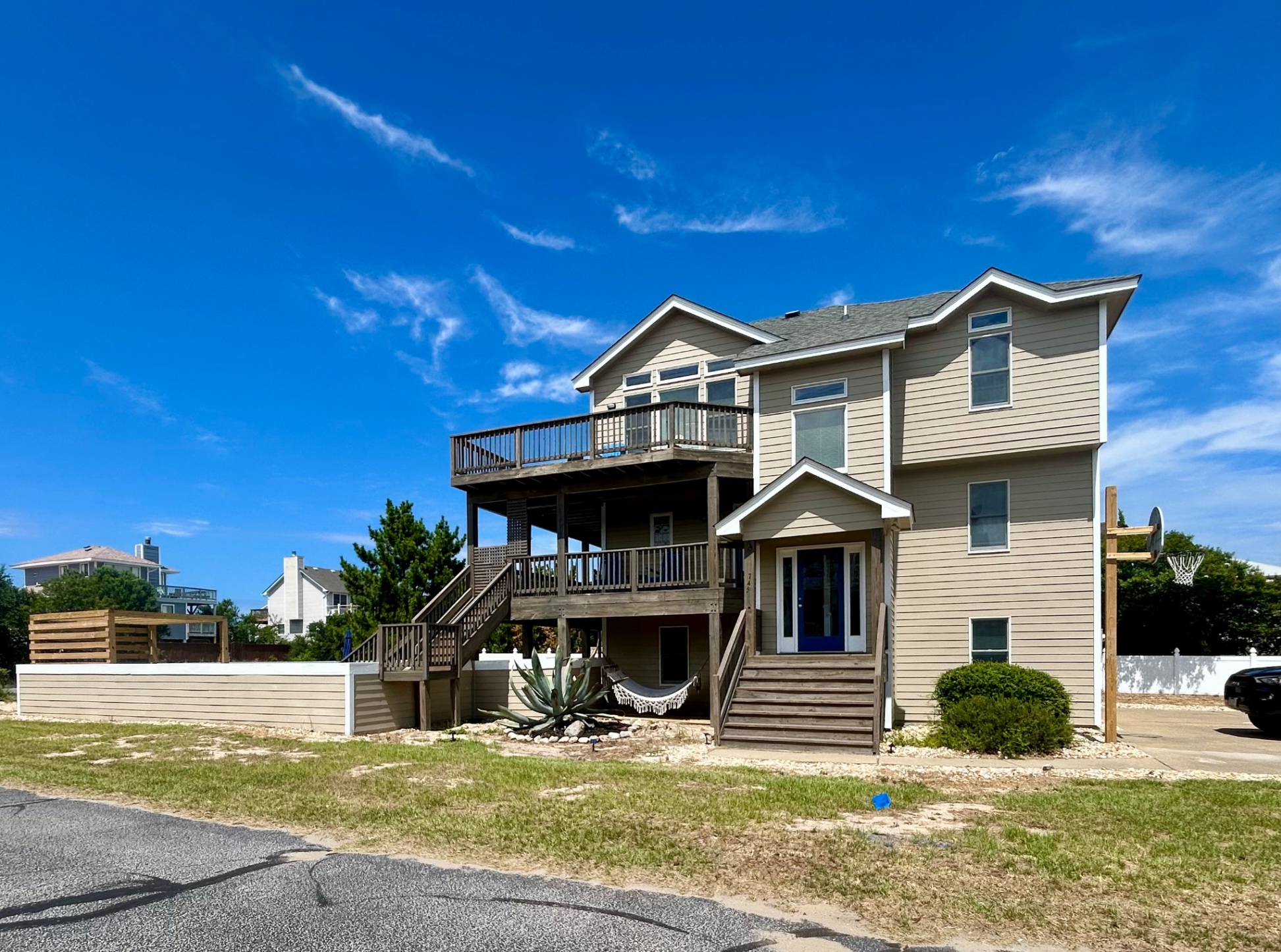 Rain-r-Shine  (3 Minute walk to the beach) - Corolla