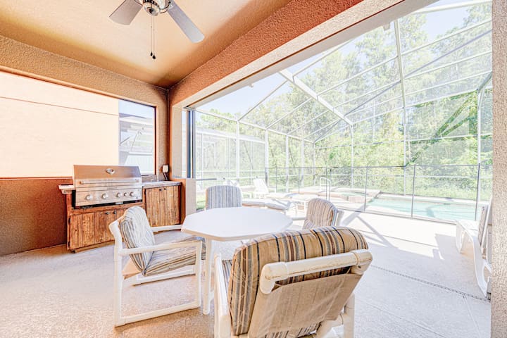 Optional - Outside grill $ Optional - Outside grill $ - Stylish Villa in Watersong -4bd/3ba, Pool & Spa - Davenport