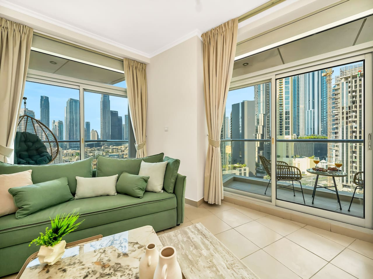 2br-burj-khalifa-view-or-downtown/