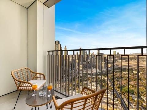 Lively 2BR btwn DIFC & Downtown