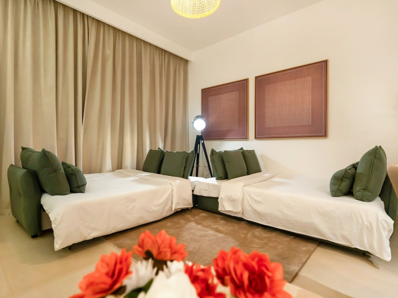 lively-2br-btwn-difc-and-downtown/