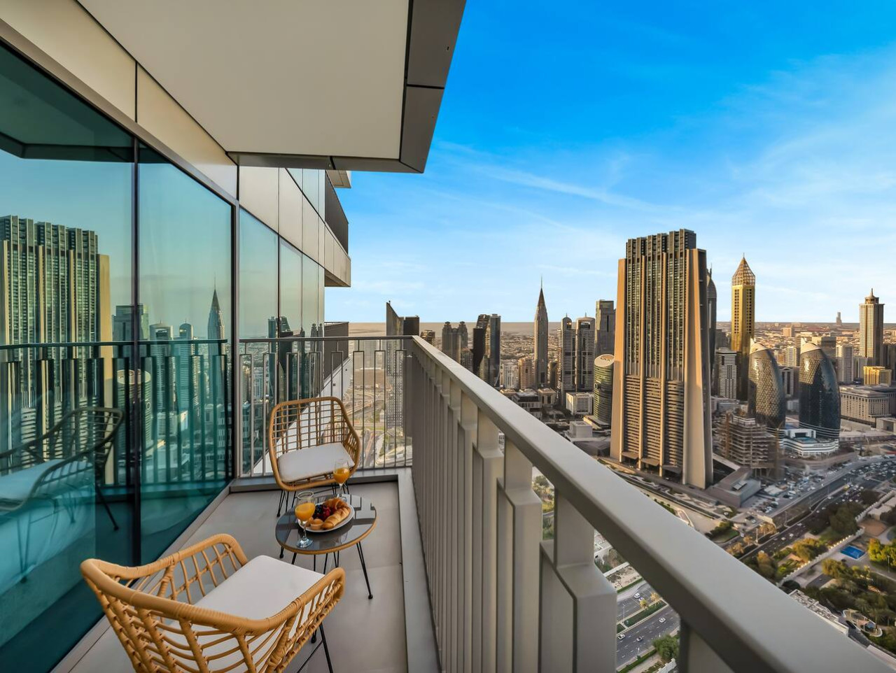 lively-2br-btwn-difc-and-downtown/