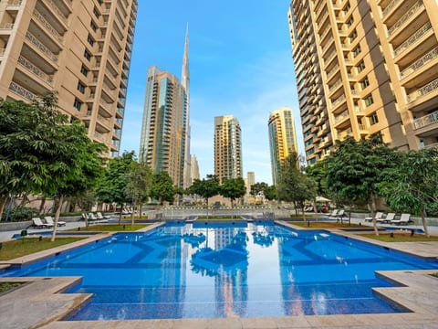 2BR with Mini-Golf in DT Dubai | Burj Khalifa