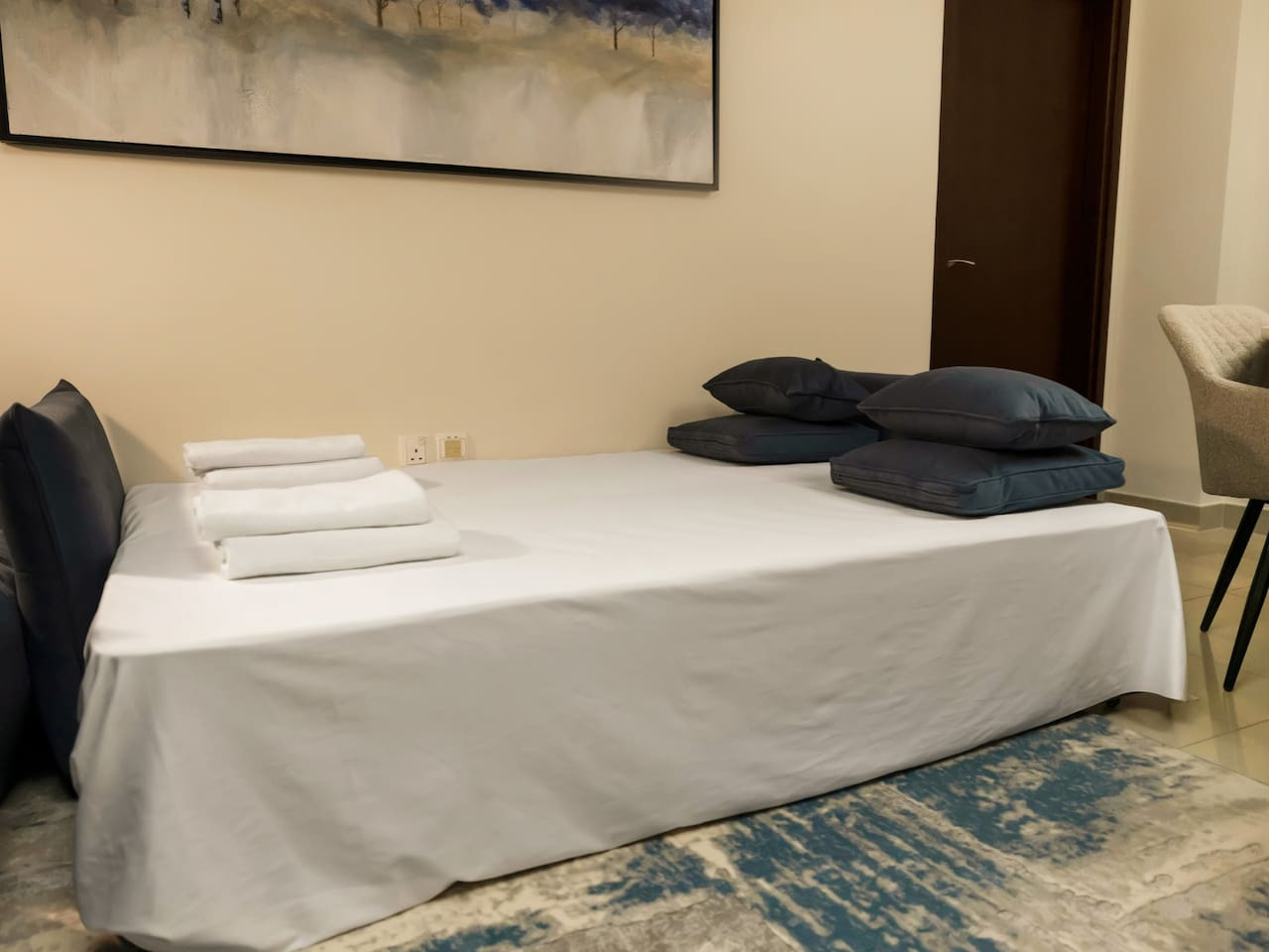 2br-with-mini-golf-in-dt-dubai-or-burj-khalifa/