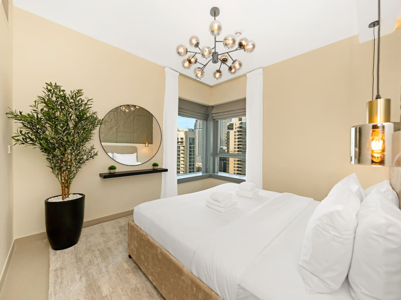 2br-with-mini-golf-in-dt-dubai-or-burj-khalifa/