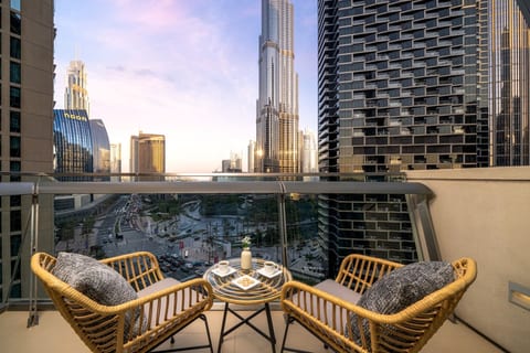Stunning 2BR |Burj Khalifa View|Dubai Mall Tunnel