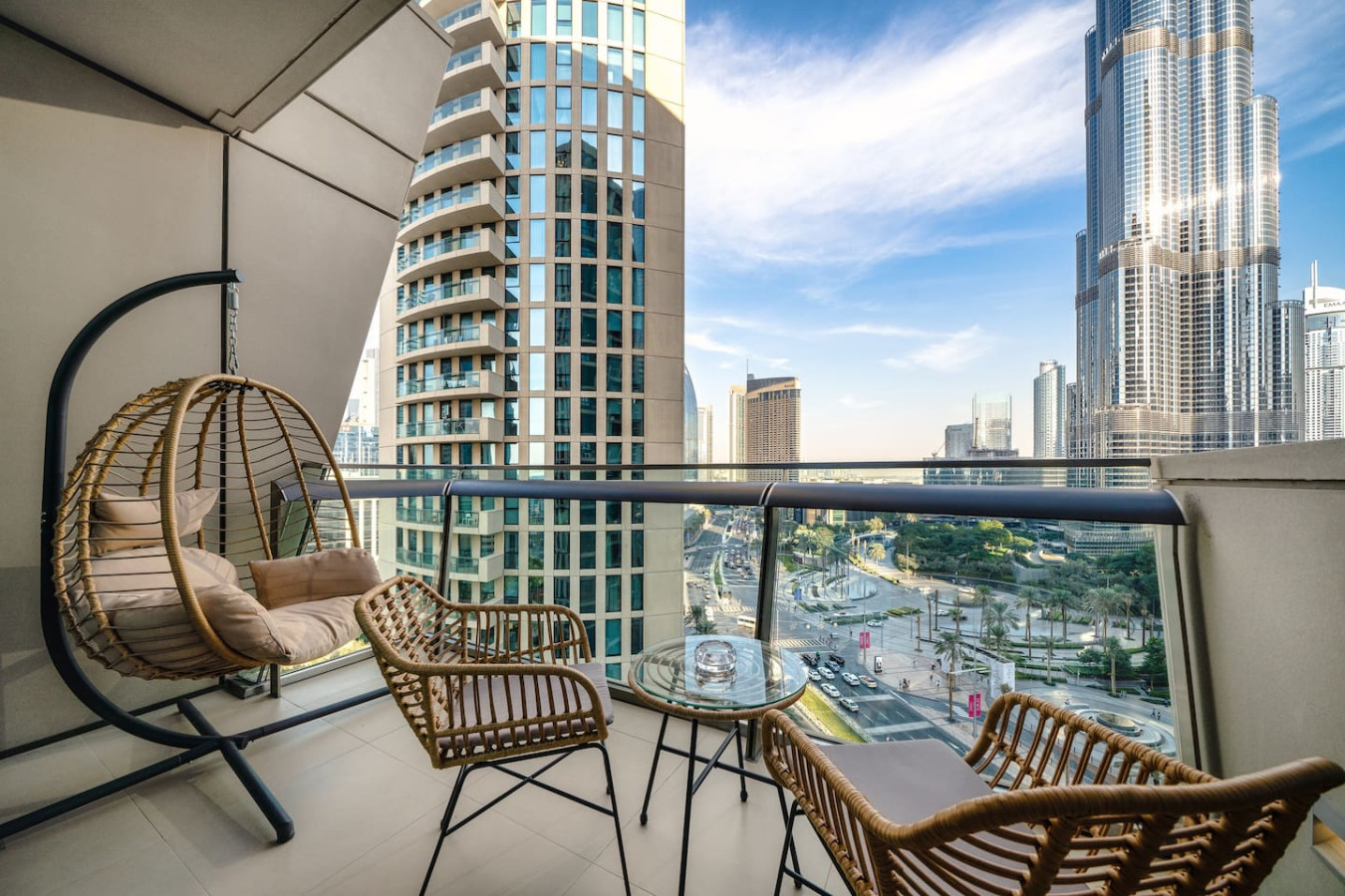 stunning-2br-orburj-khalifa-viewordubai-mall-tunnel/