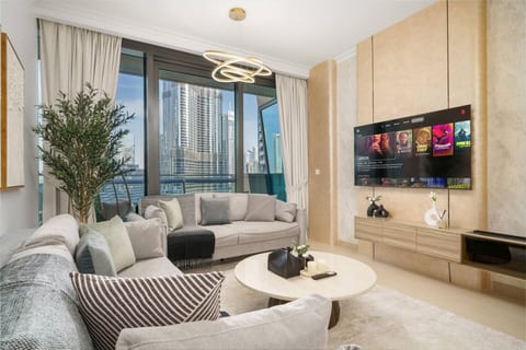 Stunning 2BR |Burj Khalifa View|Dubai Mall Tunnel