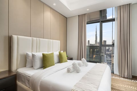 Luxurious New 3BR | Stunning Burj Khalifa View