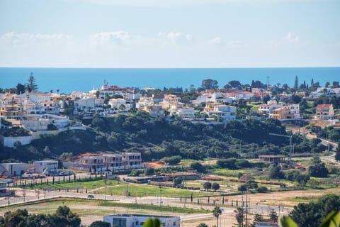 BnB Homes White Rose Apartment with 2 Terraces
