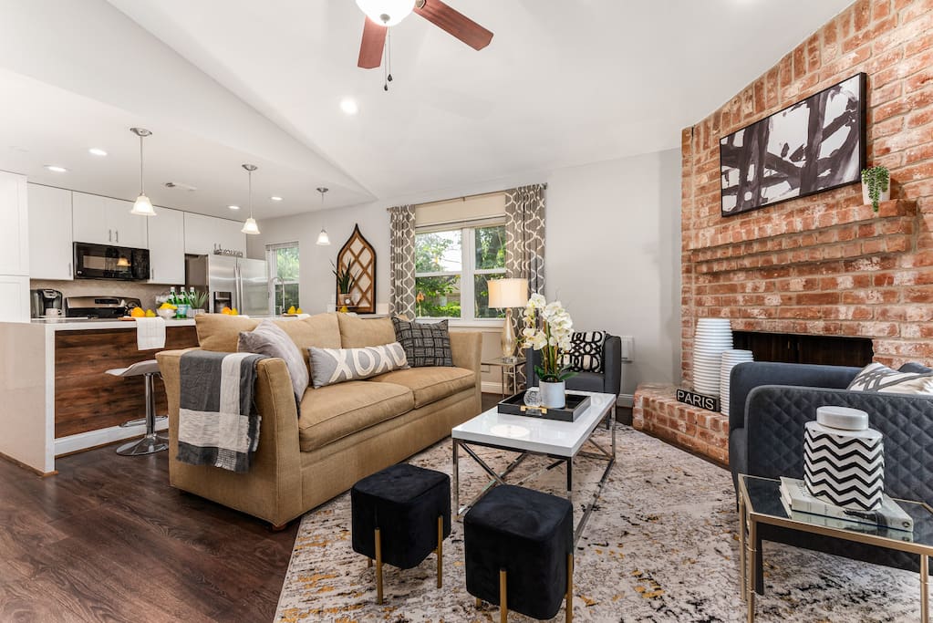 A furnished living room with TV entertainment center, Netflix, and Amazon prime will make a perfect place for family and friend gathering for movies and favorite shows in the perfect climate control environment

#KatyTXAirbnb
#VacationRentalKaty
