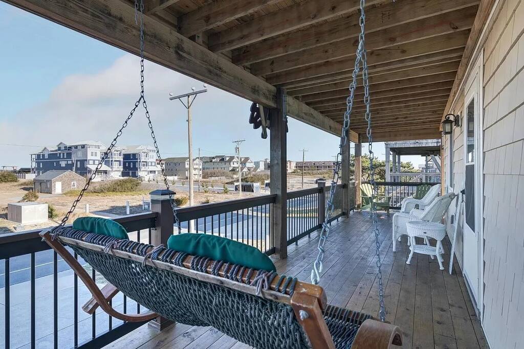Ocean Views, Hammock, Jacuzzi, Stunning Sunrises