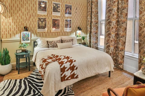 Master Bedroom with King size bed and comfortable Memory Foam Mattress