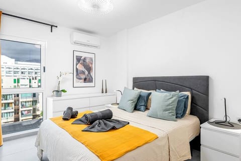 Bright Beach Retreat | Walk to Sand, Shops&Dining