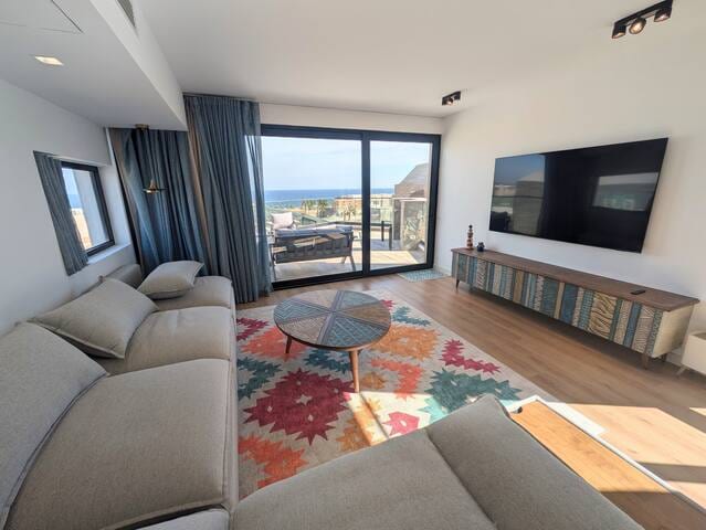 Modern 2BR Somabay Seaview Villa Free Beach & Pool - Safaga