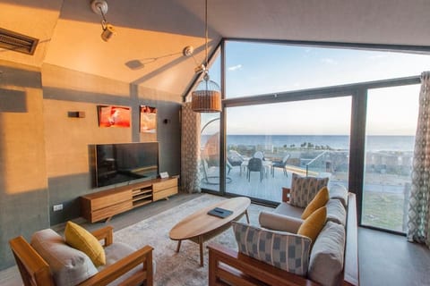 Stylish Seaview 2BR Villa with Free Pool & Beach