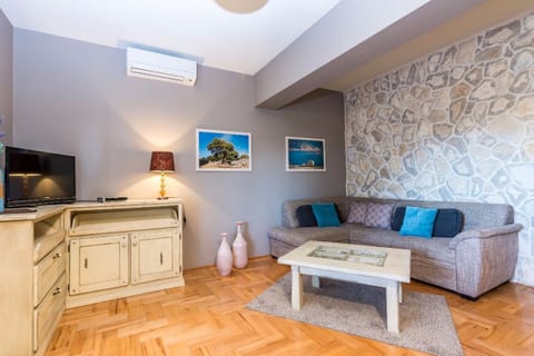 Apartments Vanja - Unit 57268-15