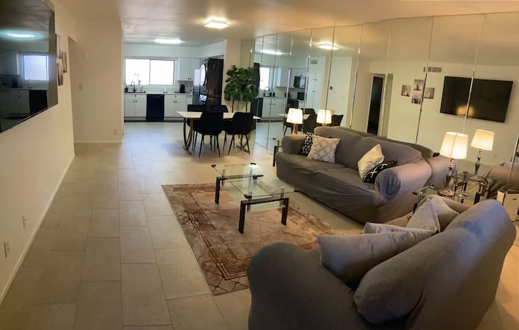 No Cleaning fee, Quiet, Clean, Walkable - Las Vegas