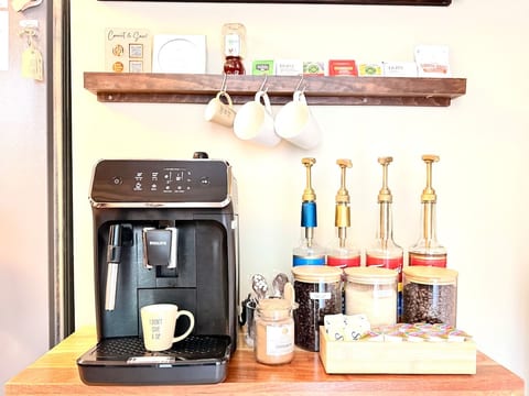 (The Bull & Bean) Duke, Eco+ Espresso Bar, Bike