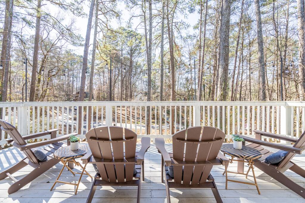 Walk out deck Bedroom 2