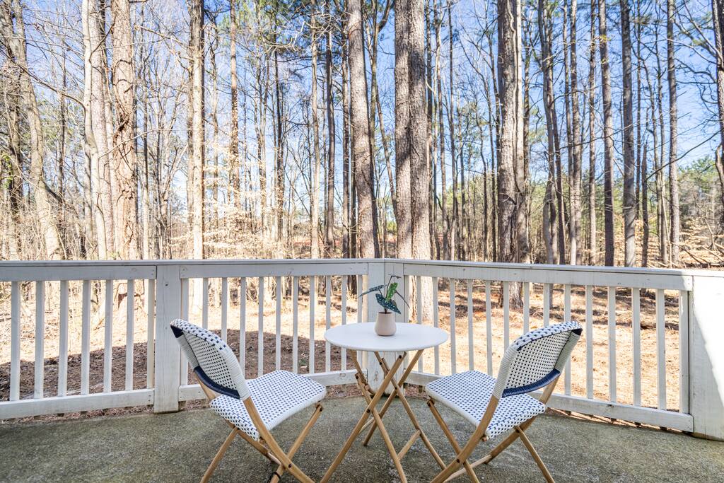 Walk out deck Bedroom 1