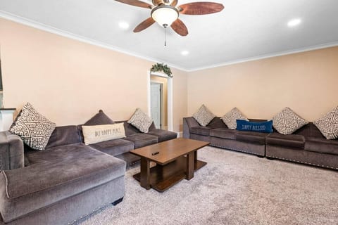 Cozy Living room with great couches
