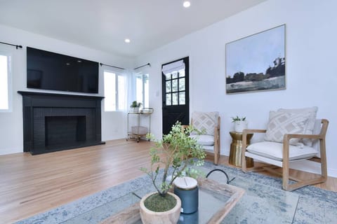 Beautiful 3 Bedrooms Home Near Universal Studios