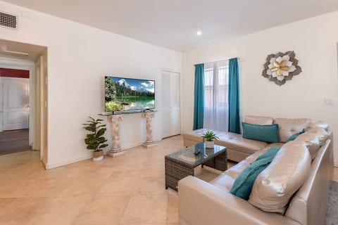 Spacious 2-Bedroom Apartment with Full Kitchen