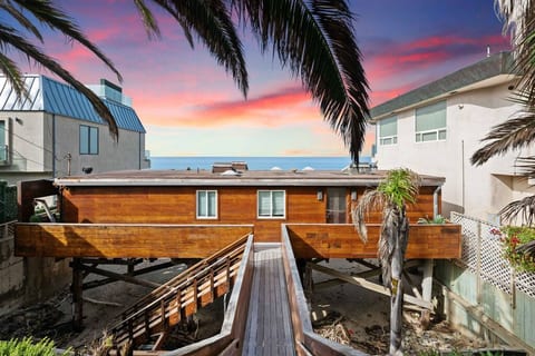 Oceanfront Malibu Retreat