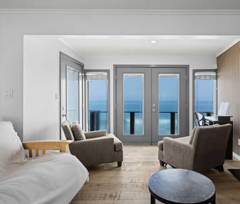 Oceanfront Malibu Retreat