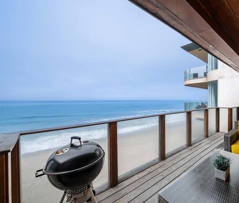 Oceanfront Malibu Retreat
