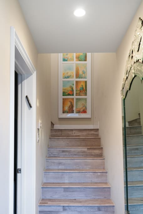 Stylish 2BDR Back House with Yard  LA Hancock Park