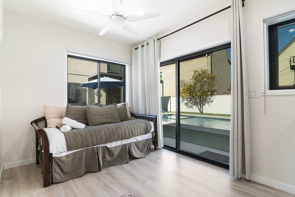 Modern Studio Suite w/ Kitchen by Miracle Mile