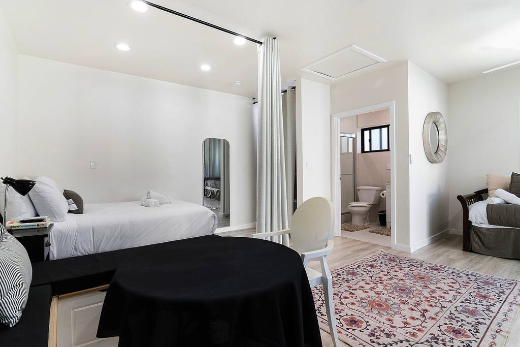 Modern Studio Suite w/ Kitchen by Miracle Mile